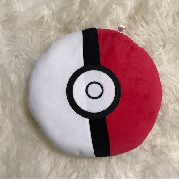 Pokeball chair cushion - Picture 1 of 3